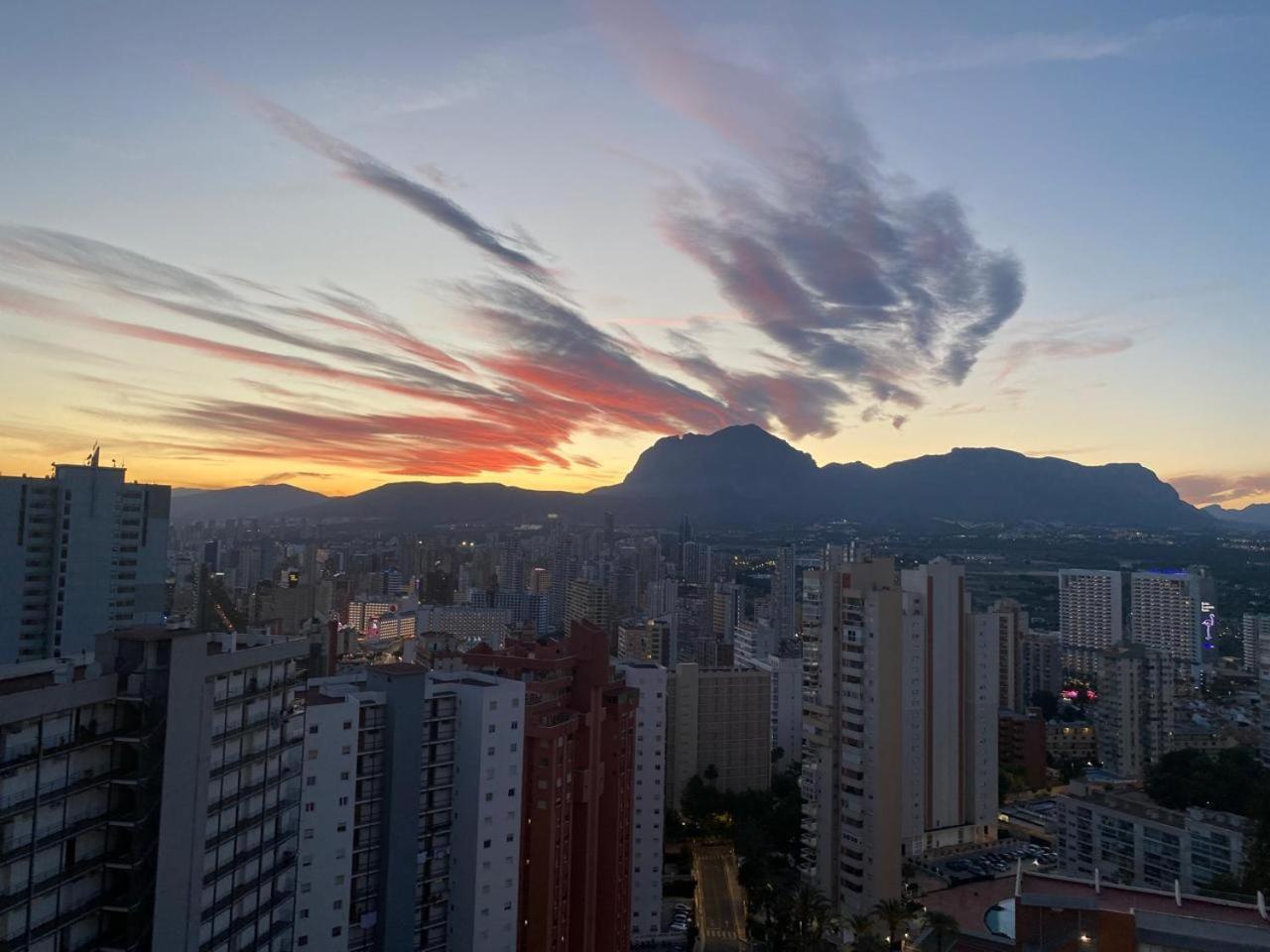 Apartment Anna Benidorm Bagian luar foto